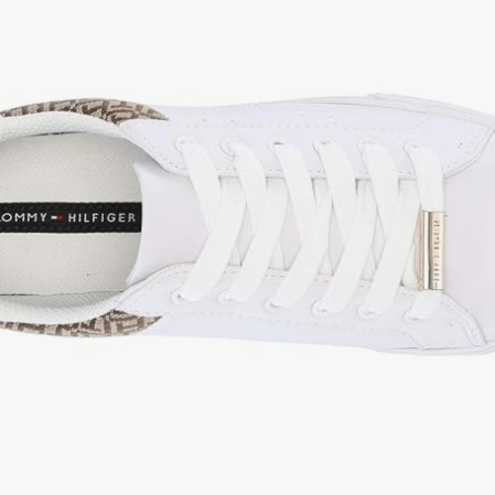 Tommy Hilfiger Women's LORIO Sneakers white and gold sneakers - Picture 2 of 11
